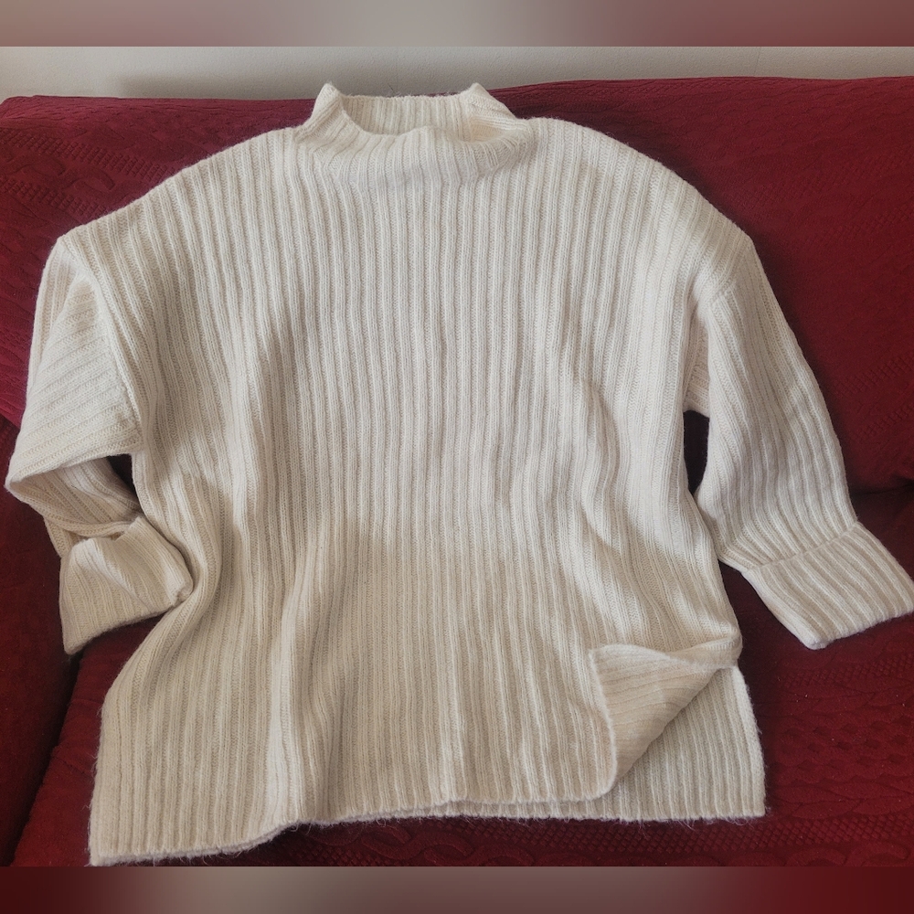 Cream Color XL Ribbed Tunic Style Sweater